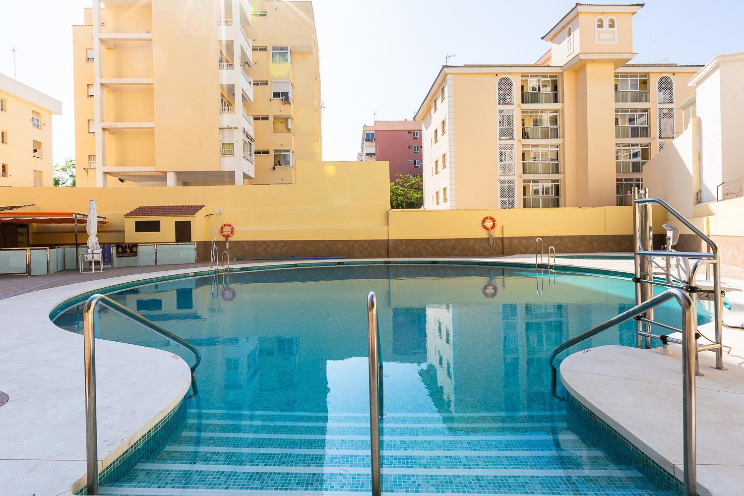 Ver952 - Vistas Mar Y Piscina, Wifi, Playa 600 Metros, Centro 150 Metros Torremolinos Kültér fotó